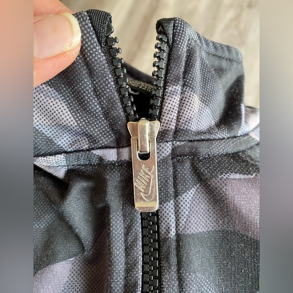 Nike Sportswear Kids Zipper Jacket Sweater Size 7 - Picture 5 of 9